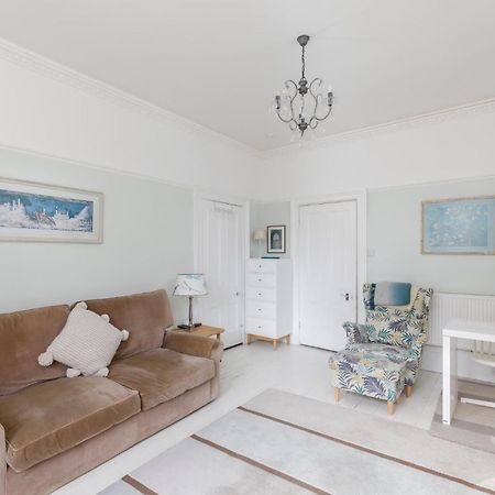 Central Hove Flat W Large Garden 외부 사진