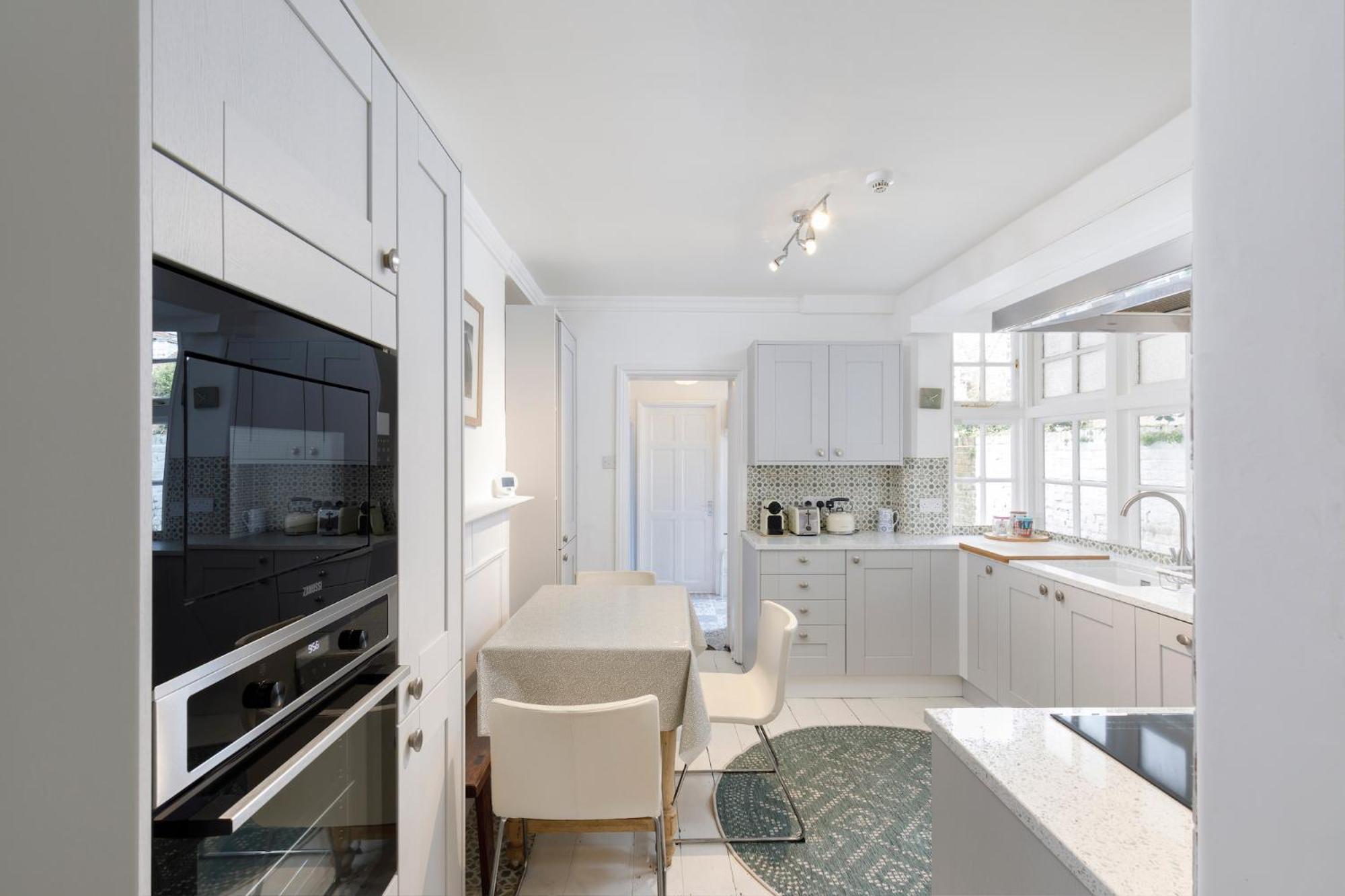 Central Hove Flat W Large Garden 외부 사진
